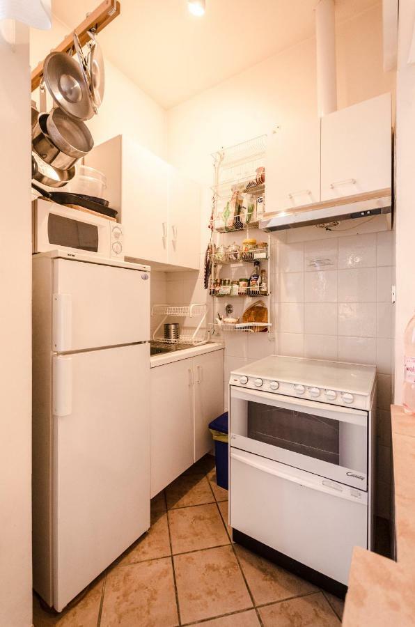 Lupari Apartment, Palazzo Storico Sotto Le Due Torri โบโลญญา ภายนอก รูปภาพ